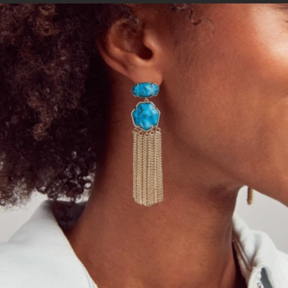 Kendra Scott Tae Earrings - Picture 4 of 8